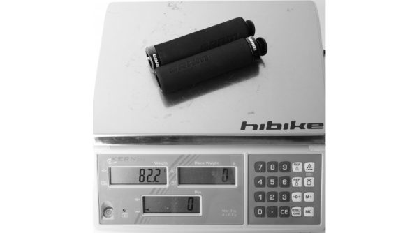 Chwyty piankowe SRAM 129 mm, czarne, chwyt/czarny zacisk
